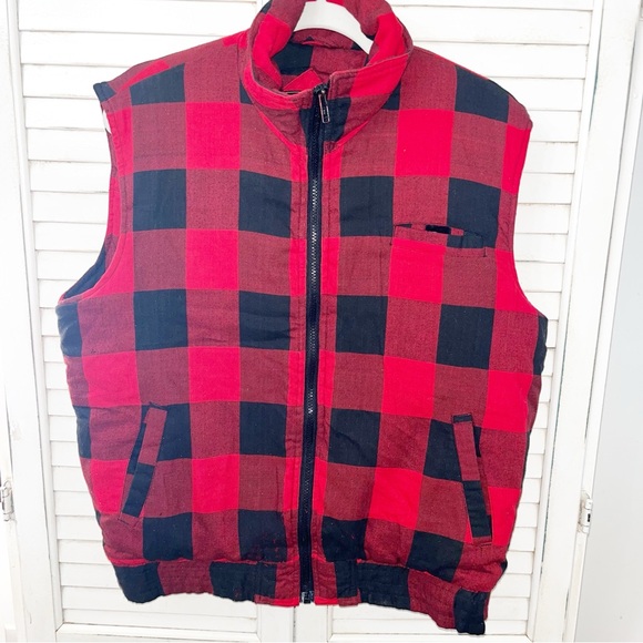 Vintage Branded Lion Black & Red Plaid Quilted Zip Front Vest Gilet Men’s Medium - Picture 2 of 5